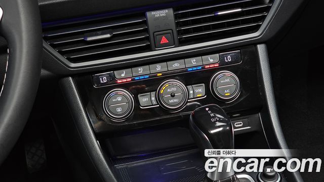 Volkswagen Jetta 2024 — photo 28