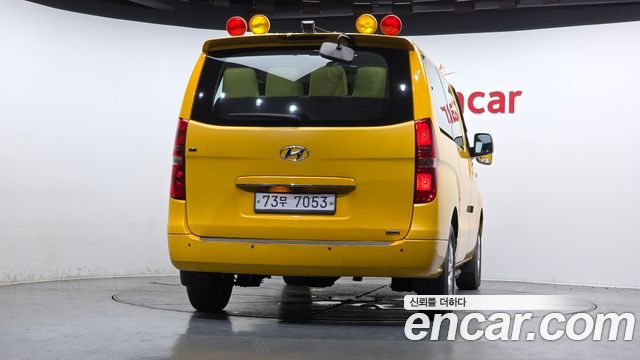 Hyundai Starex 2015 — photo 4