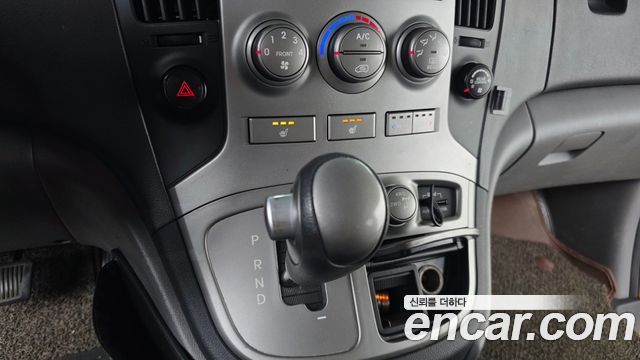 Hyundai Starex 2015 — photo 9