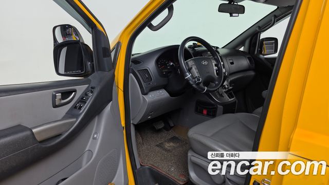 Hyundai Starex 2015 — photo 10