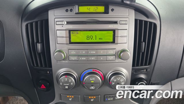 Hyundai Starex 2015 — photo 14