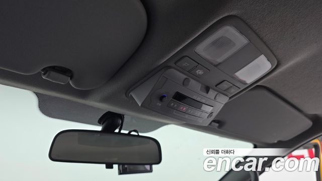 Hyundai Starex 2015 — photo 16