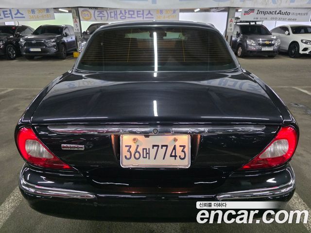 Jaguar XJ-8 2005 — photo 5