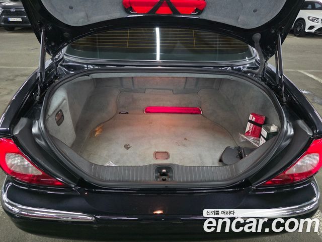 Jaguar XJ-8 2005 — photo 12