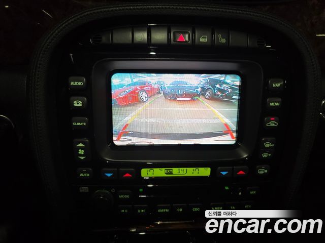 Jaguar XJ-8 2005 — photo 14