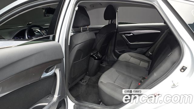 Hyundai i40 2016 — photo 11