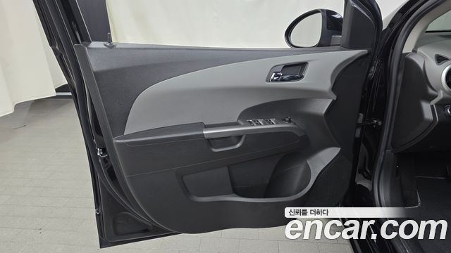 Chevrolet Korea Aveo 2018 — photo 14