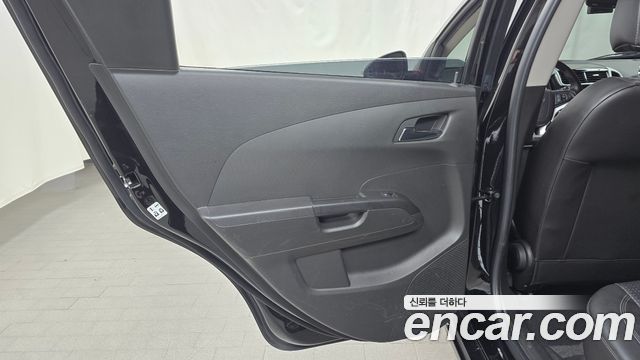 Chevrolet Korea Aveo 2018 — photo 15