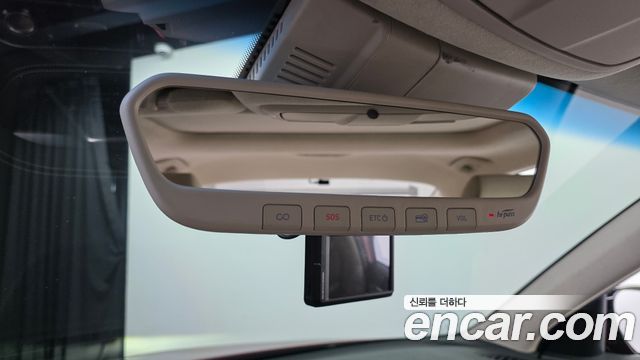 Genesis G70 2019 — photo 18