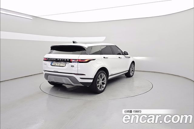Land Rover Range Rover Evoque 2021 — photo 2