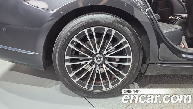 Mercedes-Benz S-Class 2021 — photo 5