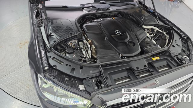 Mercedes-Benz S-Class 2021 — photo 6