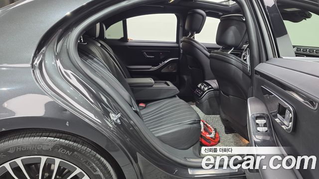 Mercedes-Benz S-Class 2021 — photo 17