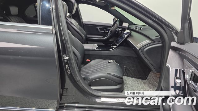 Mercedes-Benz S-Class 2021 — photo 16