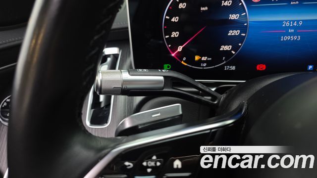 Mercedes-Benz S-Class 2021 — photo 28