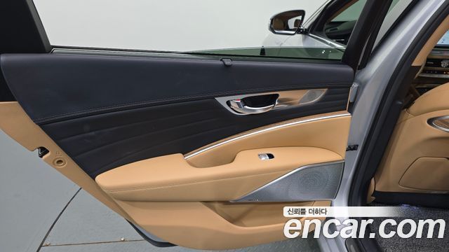 Kia K9 2022 — photo 15