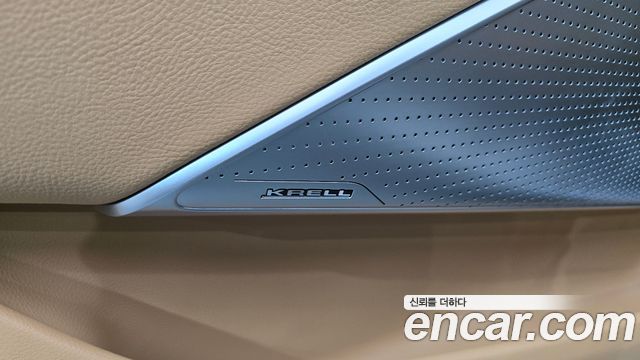 Kia K9 2022 — photo 37