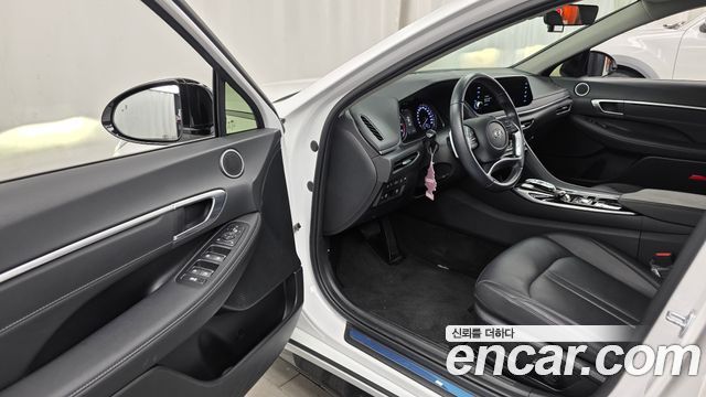Hyundai Sonata 2022 — photo 10