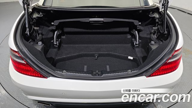 Mercedes-Benz SLK-Class 2016 — photo 20