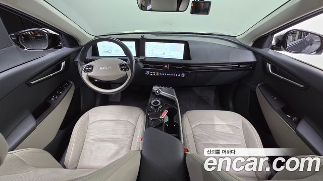 Kia EV6 2023 — photo 10