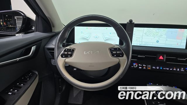 Kia EV6 2023 — photo 18