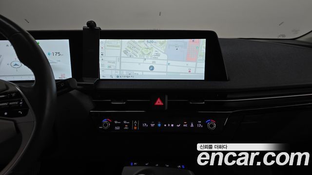 Kia EV6 2023 — photo 19