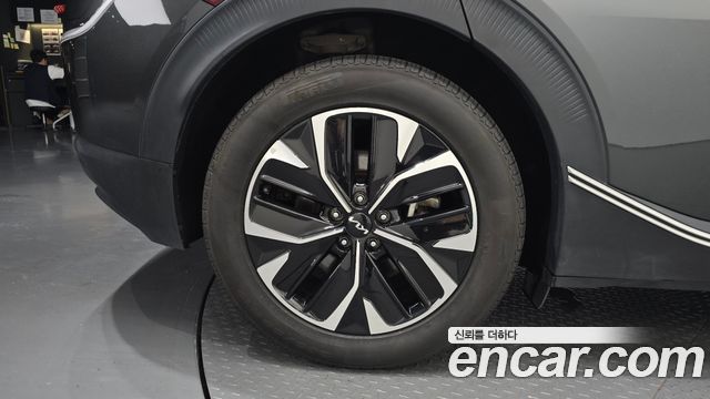 Kia EV6 2023 — photo 7