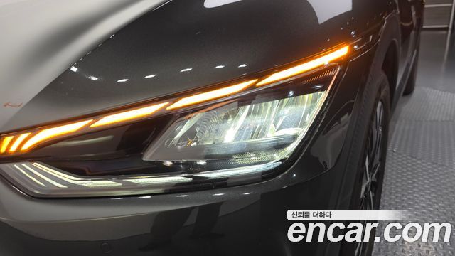 Kia EV6 2023 — photo 8
