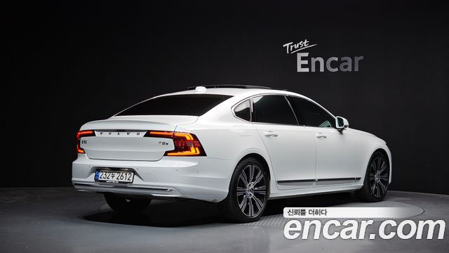 Volvo S90 2025 — photo 2