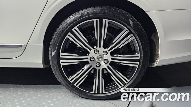 Volvo S90 2025 — photo 7