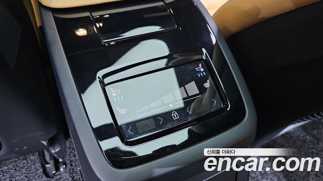 Volvo S90 2025 — photo 31