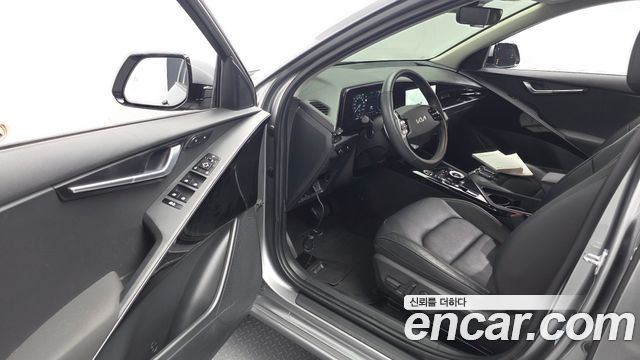 Kia Niro 2024 — photo 13