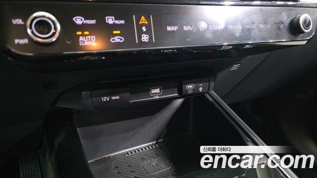 Kia Niro 2024 — photo 29