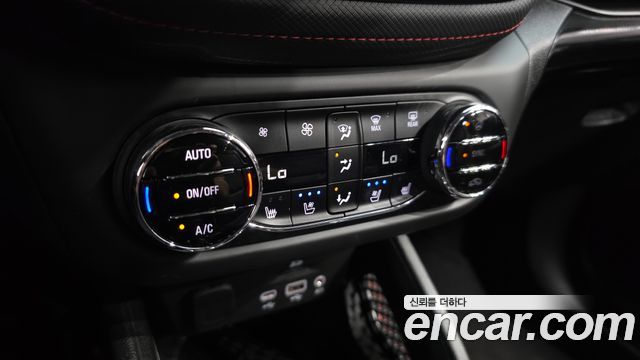 Chevrolet Korea Trailblazer 2021 — photo 31