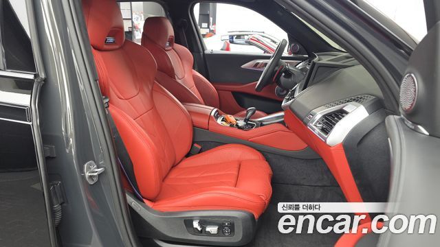 BMW XM 2025 — photo 17