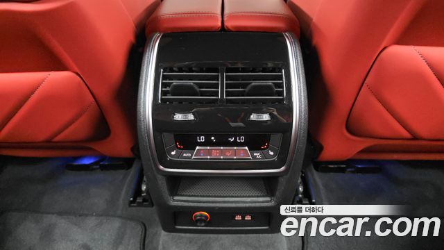 BMW XM 2025 — photo 25