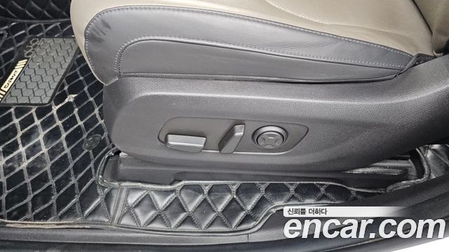 Kia Canival 2024 — photo 30