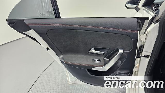 Mercedes-Benz CLA-Class 2021 — photo 15