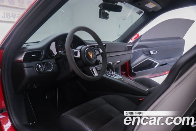 Porsche 911 2019 — photo 5