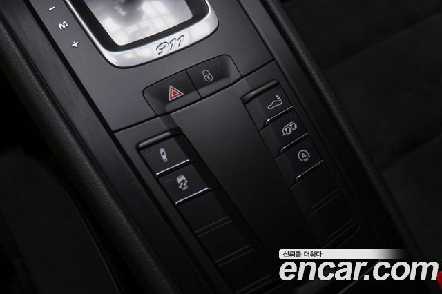 Porsche 911 2019 — photo 14