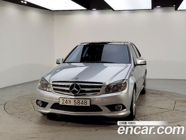 Mercedes-Benz C-Class 2010 — photo 2