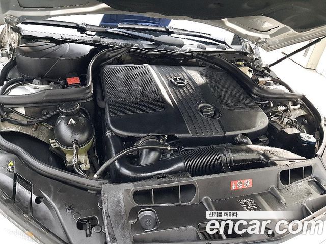 Mercedes-Benz C-Class 2010 — photo 6