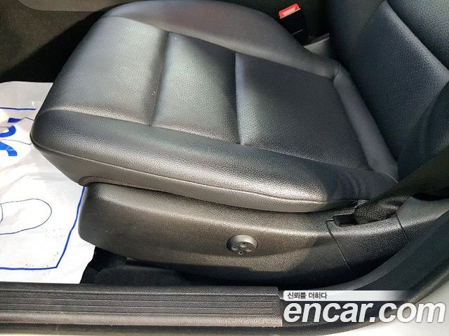 Mercedes-Benz C-Class 2010 — photo 15