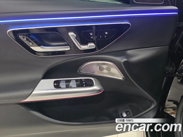 Mercedes-Benz E-Class 2024 — photo 15