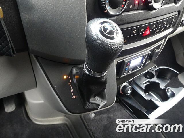 Mercedes-Benz Sprinter 2017 — photo 9