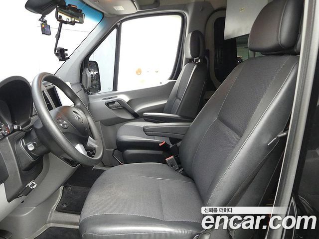 Mercedes-Benz Sprinter 2017 — photo 10