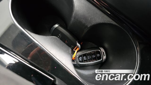 Hyundai AVANTE 2022 — photo 33