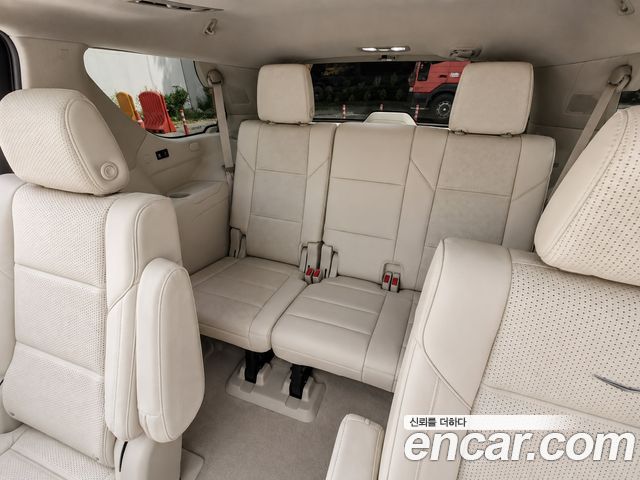 Cadillac Escalade 2023 — photo 12