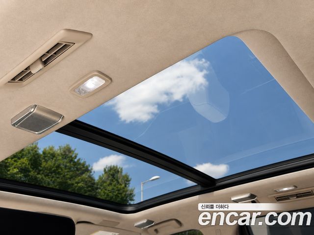 Cadillac Escalade 2023 — photo 17