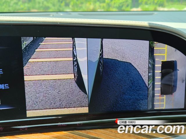 Cadillac Escalade 2023 — photo 20